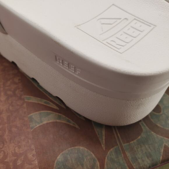 REEF Vista Hi Energy Women's Size 9.5 White Cushion Comfort Sandals - Picture 6 of 10